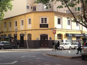  Hostal Regina  Пальма-Де-Майорка